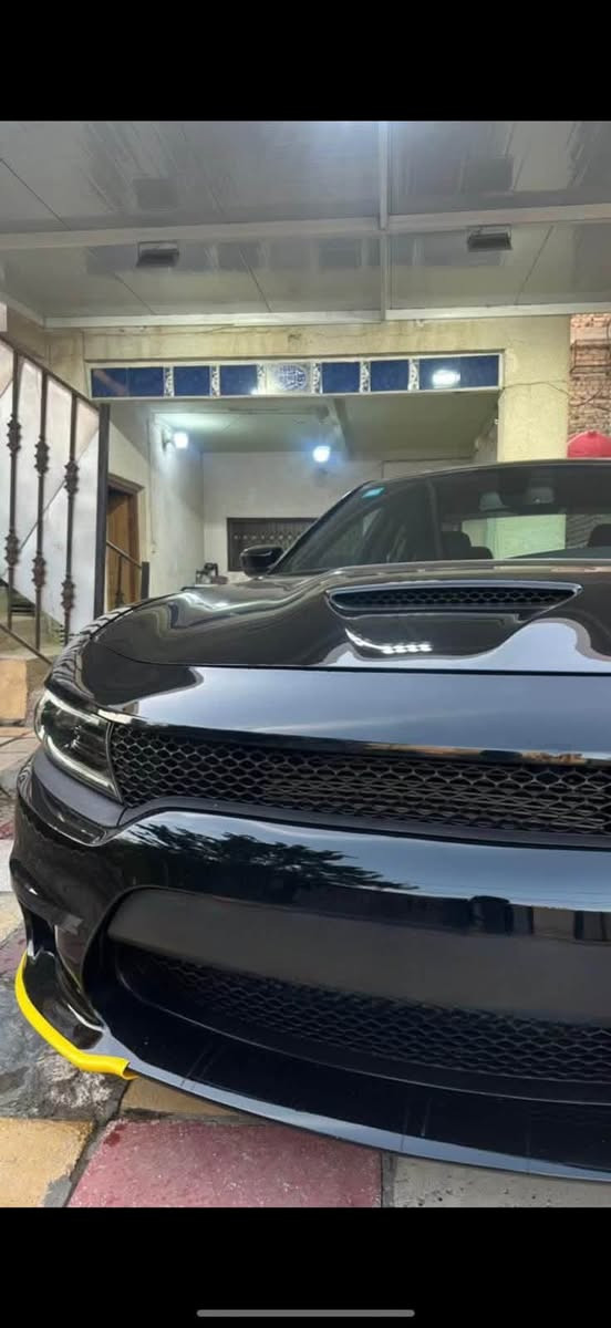دوج جارجر GT 2022
حادث دعامية فقط السياره جديدة جداً ومناقصها برغي 
رقم بغداد بأسمي سنويه ل 2029
مواصفات الجيتي المعروفه عارضها ب 227 $وبيها مجال واذا مراوس هم يرهم *********** ☎️مكاني بغداد
