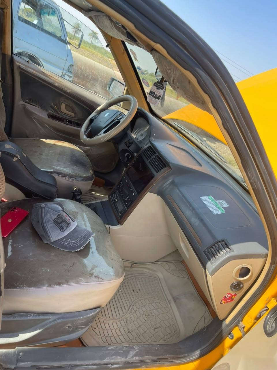 بيجو بارص ١٨ محرك وكير خير من الله عوزله كمبريسر وصدر امامي باقي السيارة كامله رقم بغداد انكليزي سنويه الى ٢٩ شرط تحويل صاحب سيارة صديقي قريب علية اوديك عليه شاسه كامرة خلفية تحكمات ستيرن اشاير بالمري داخله حلو نظيف بيه رعصة بالبنيد باقي تفاصل تعال شوف بعينك السعر ٤٠بيه مجال  مكان سيارة بغداد اليوسفية قرب معمل زينب شارع الرابع رقم التلفون *********** بي واتساب وخاص مفتوح
