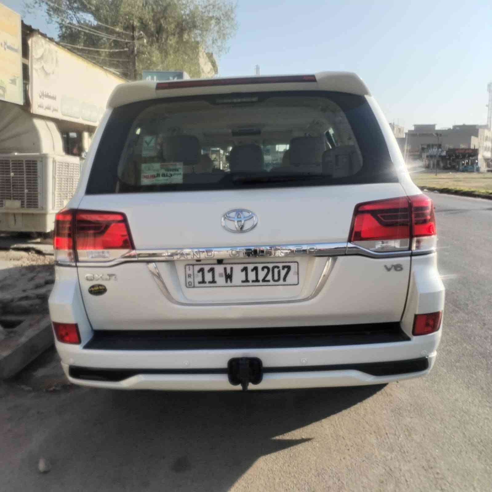 السلام عليكم لاندكروزر 2018 بريم للبيع رقم بغداد بسمي فول مواصفات مكينه 6V 4000 مكفوله من الحادث كير مكينه تبريد صدر كله جديد السعر 440$ الف العنوان بغداد البلديات ***********
