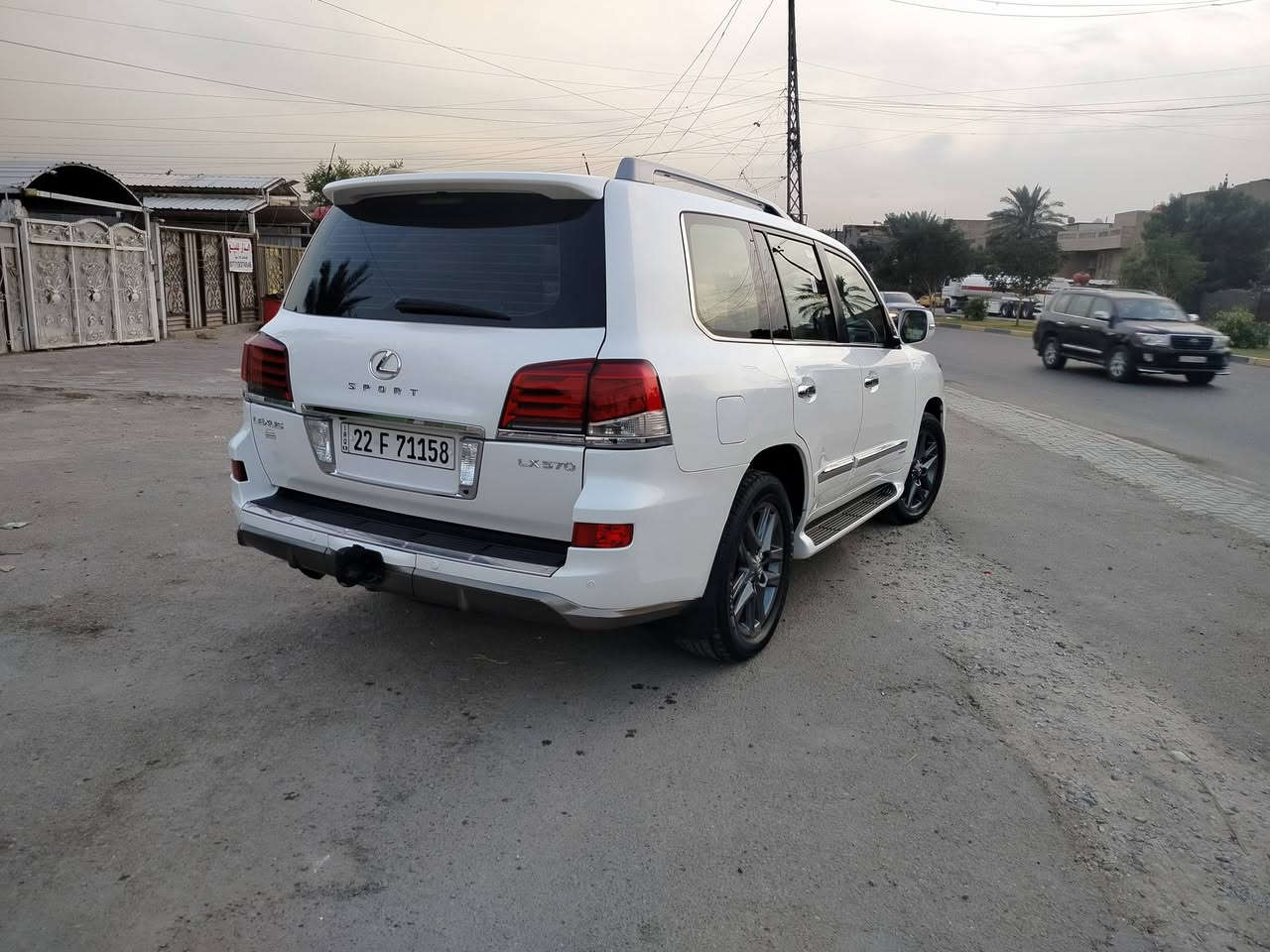 لكزس LX 570 • ٢٠١٣ • ماشية ١٧٧٠٠٠