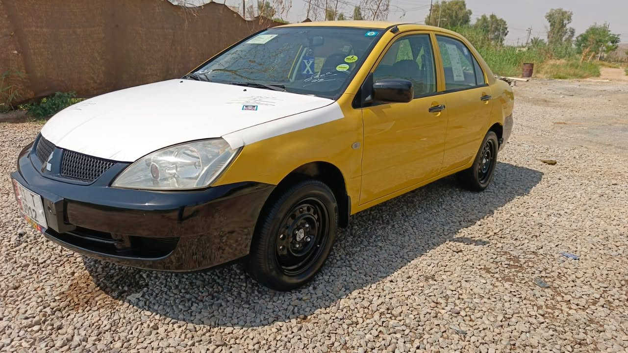 السلام عليكم
لانسر للبيع موديل 9محرك 1600كير عادي رقم بغداد بسمي كل نقص مابيهه العنوان ديالى السعر 64 رقم الهاتف ***********

نص مكتوب في الصور:
- باش