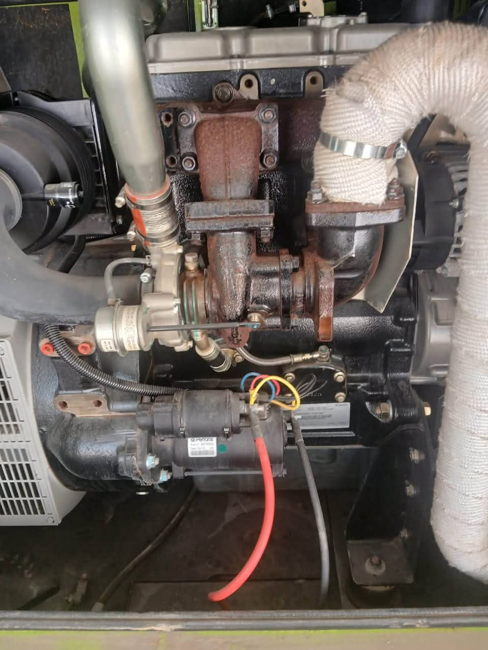 مولده بيركنز 50 kva 
كاتم چيم باور جديد 
زيرو موديل 2013 
شرط وضمان 
***********7700950066
