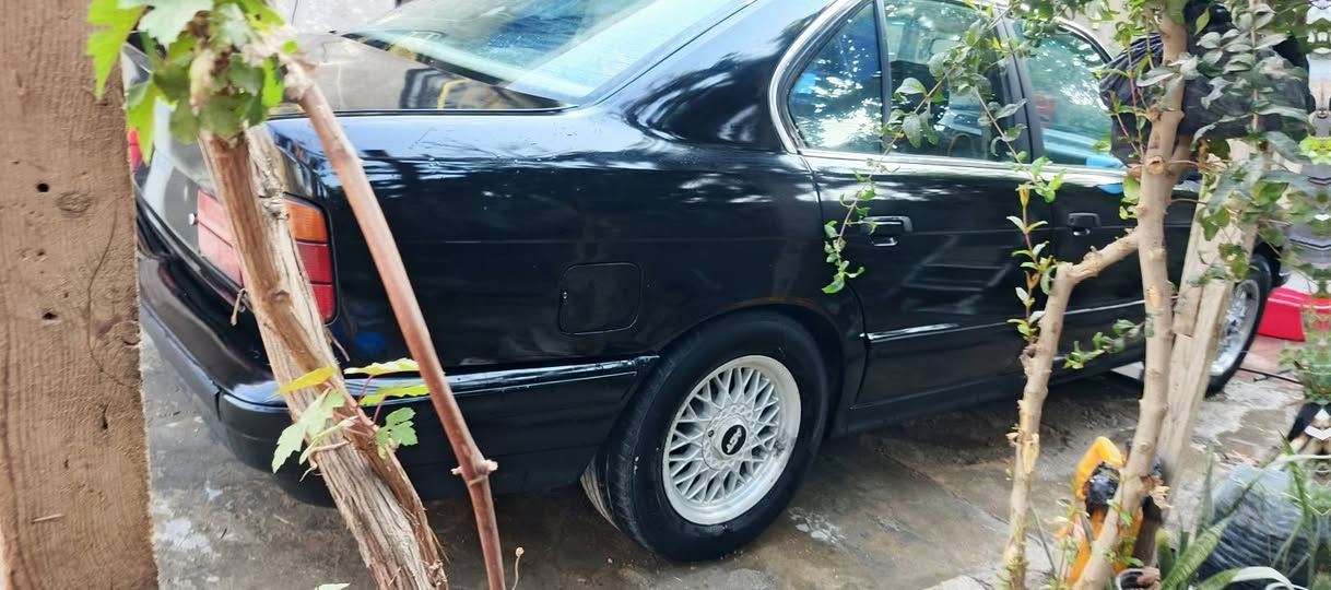 بي ام ٥٣٥ • موديل ٩٢ • اسود ملكي