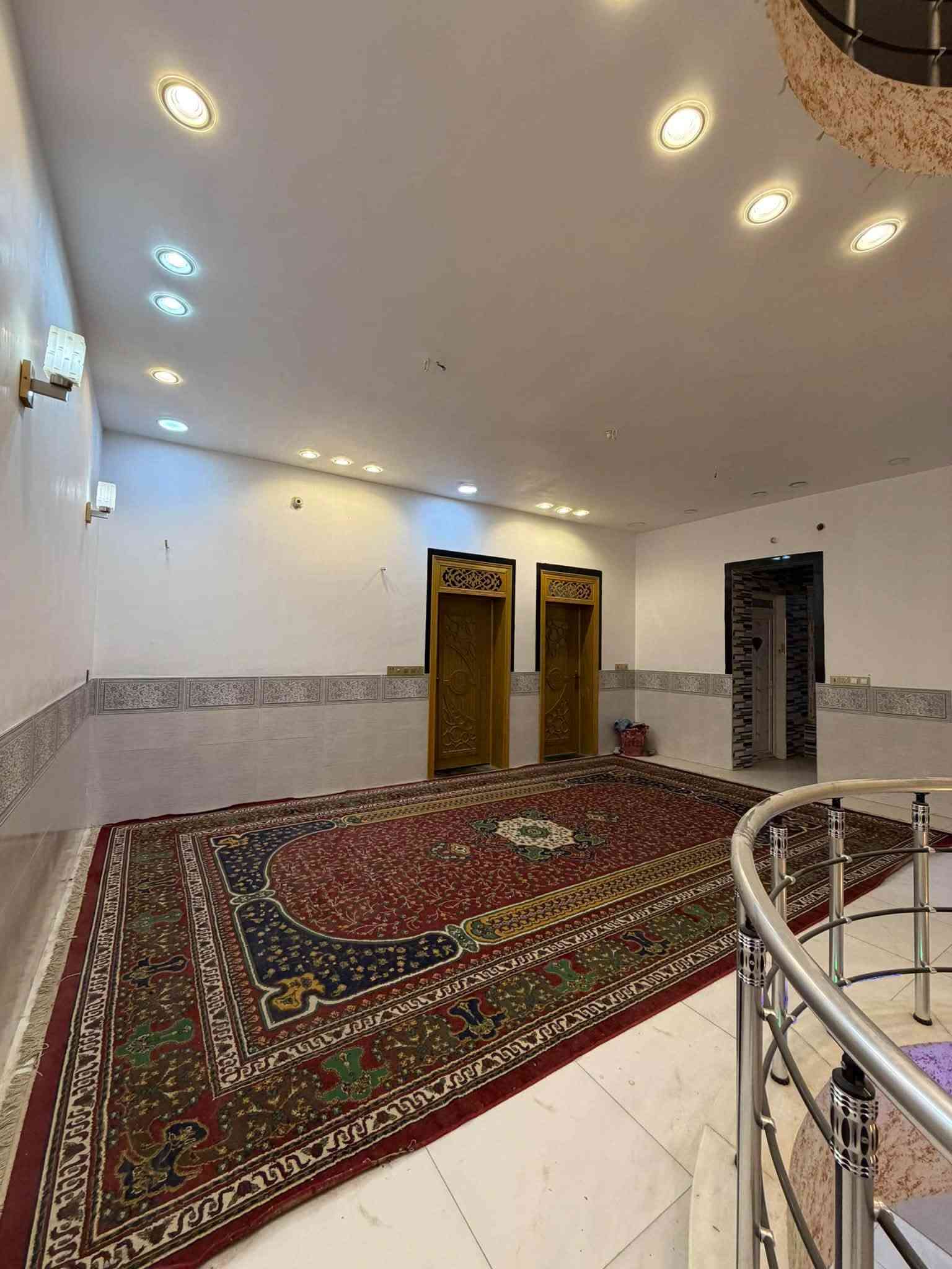 بيع سريع 🔥( عودتكم اجيبلكم العروض الحلوه  🌝احلى وأنسب 200 متر بكربلاء 🏡🥹( ملحق الفارس بظهر التجاري 😍📍

بيت 200 متر طابقين ونص للبيع ملحق الفارس موقع مميز 4 غرف نوم حديث بناء سنة 2023 🏡

السعر 275 قفل ( ملاحظة لبيت مطلوب اسكان 15 مليون بالشهر  170 الف  تريد الإسكان عليك تدفع 265 تريد صافي الاسكان عل اهل لبيت تدفع 275 

***********
