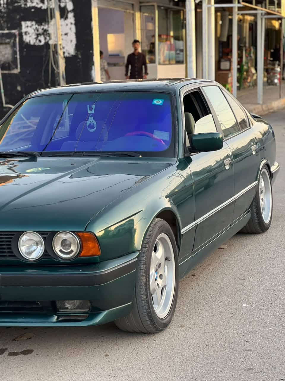 بي ام ٥٢٥ • موديل ١٩٩٢ • ويل M5
