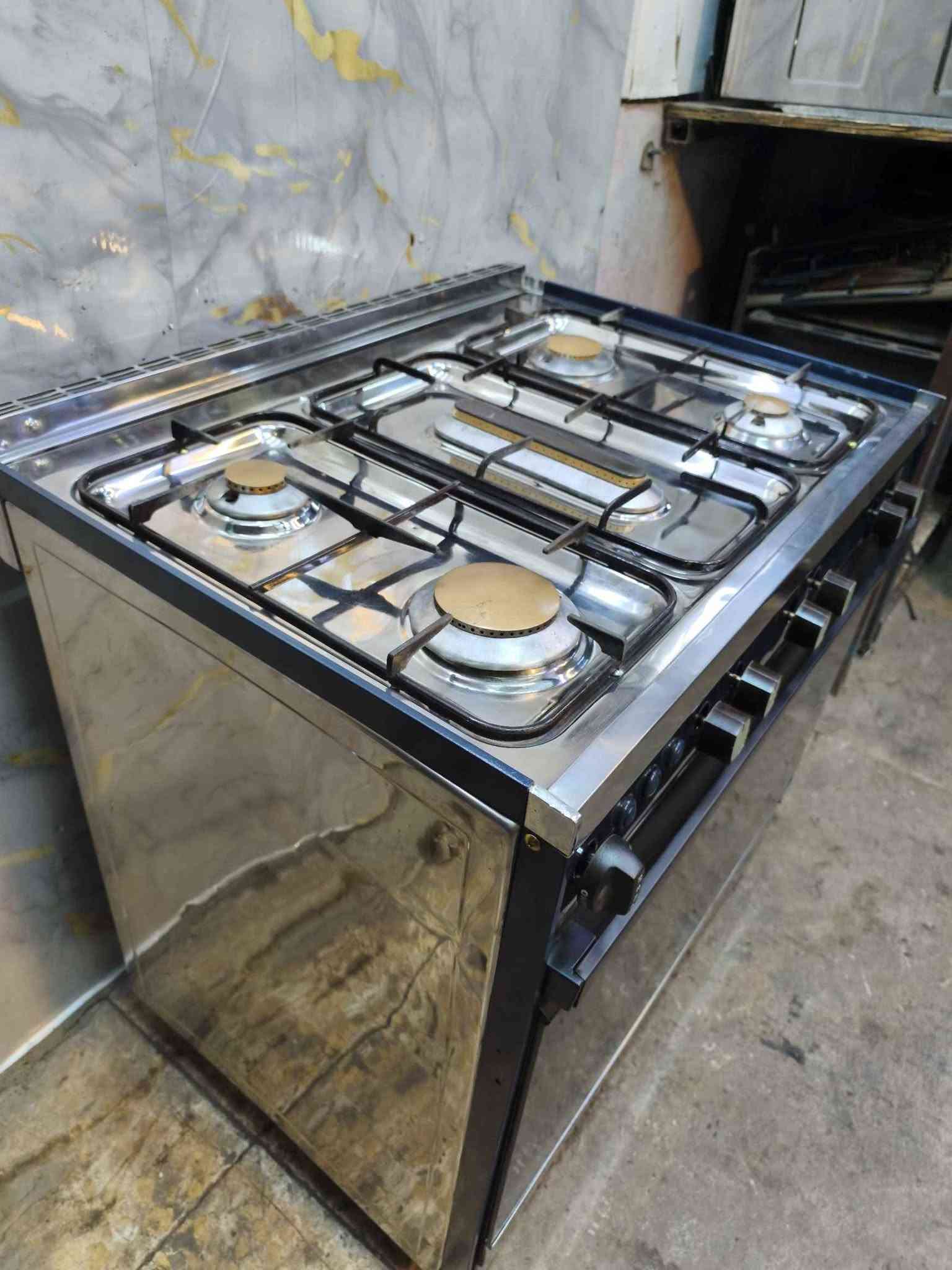 ***********
طباخ عشتار الباب الاول 
نضافة الطباخ 100/95
الحجم 60×80 ضمان 3 اشهر 
للتواصل من خلال الصفحه اوتساب بغداد, العراق
