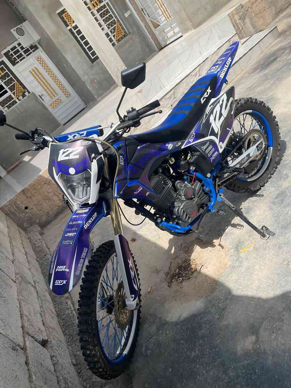 السلام عليكم قفاز Crx موديل 2026 للبيع محرك 300 شرط ما مفتوح نشاط فول السعر مليون وبي مجال شراي انتصل و تبشر ***********
