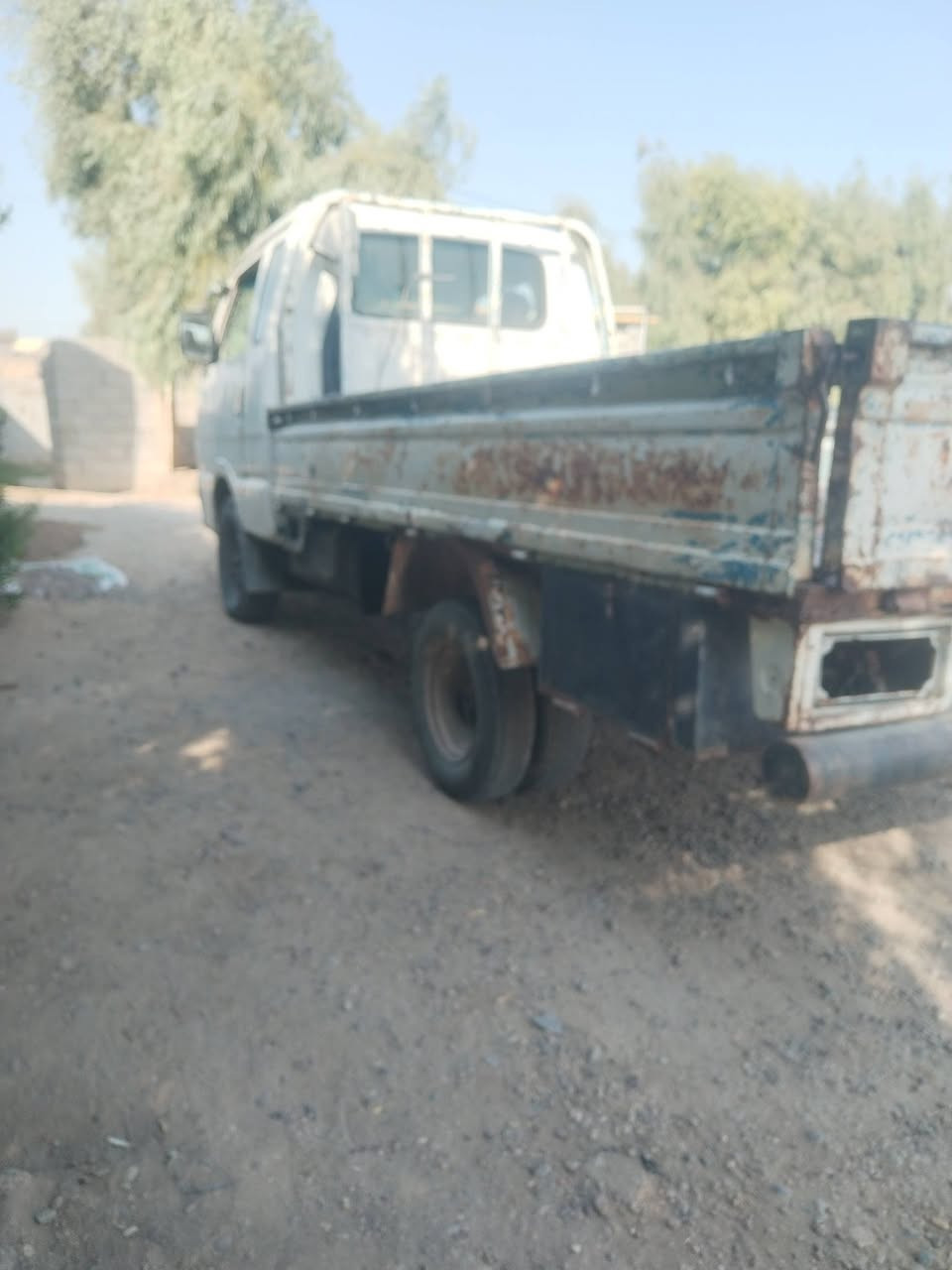سياره للبيع موديل 96  طويله رقم انبار سنويه إلى 31 كير  محرك اكسن باور والگشر جدامك مثل ماواضح بالصوره
سياره للبيع موديل 96  طويله رقم انبار سنويه إلى 31 كير  محرك اكسن باور والگشر جدامك مثل ماواضح بالصوره
مكان بغداد الرضوانيه الشرقيه سعر 45  رقم ***********   ***********
