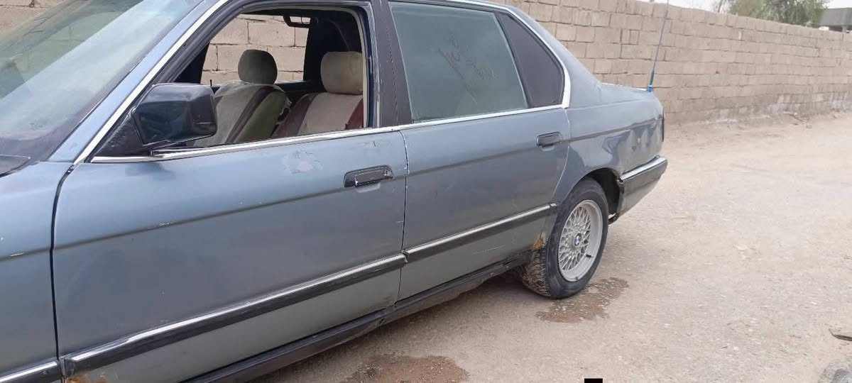 بي ام 700
محور كير محرك فيفيتي بطه 2500
رقم بغداد سنويه 2026
سعر 20
مكاني بصره 
رقمي ***********
