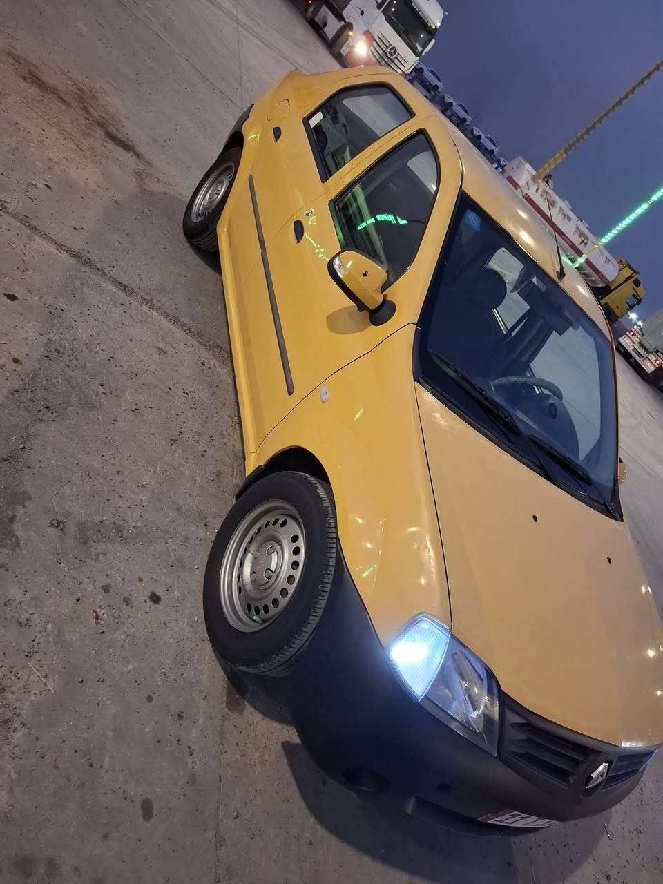للبيع رينو لوكان موديل 14 مكفوله كفاله عامه من عده هلال خلفي بي طخه زغيره ومسويه باقي السياره جديده مكفوله حته من الزنجار والخيا باور ستيرن سنترلوك بلادي مكينة كير بلادي تبريد ثلج منظومه جديدة صدر تخم تاير سيارة جاهزه / هزه جديدة سنويه بسمي ورقام انكليزي مشروع وطني مصفرة من الهيئة وغراما
للبيع رينو لوكا موديل 14 باور ستيرن سنترلوك بلادي مكينة كير بلادي تبريد ثلج منظومه جديدة صدر تخم تاير سيارة جاهزه / هزه جديدة سنويه بسمي ورقام انكليزي مشروع وطني مصفرة من الهيئة وغرامات 
سعر 50 وبيهه مجال مكاني بغداد رقم الهاتف ***********
ملاحضه غير متواجد على الفيس
