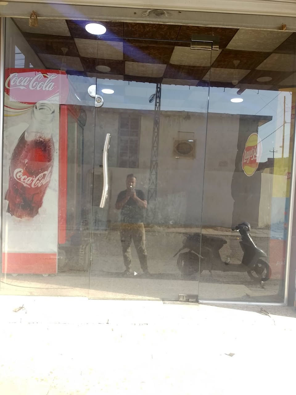 عارضه للبيع نظيفه جدا للبيع حجم كبير شغاله شرط السعر 300بيها مجال
جام خانه للبيع نظيفه للبيع السعر 325 بيها مجال 
القياس. 230 والطول 260

مكان موصل الايمن الغزلاني التواصل عل رقم *********** بي واتساب
