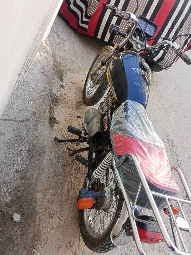 دراجة ايراني 4 كير شغاله لايت ايشاير كشن جديد نضيفه مثل مواضحه بصورة السعر 550 الف العنوان بغداد الكريعات للأستفسار تواصل ع خاص او ع رقم هاتف *********** بغداد, العراق

