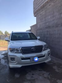 لاندكروزر • ٢٠١٤ • بغداد التاجي