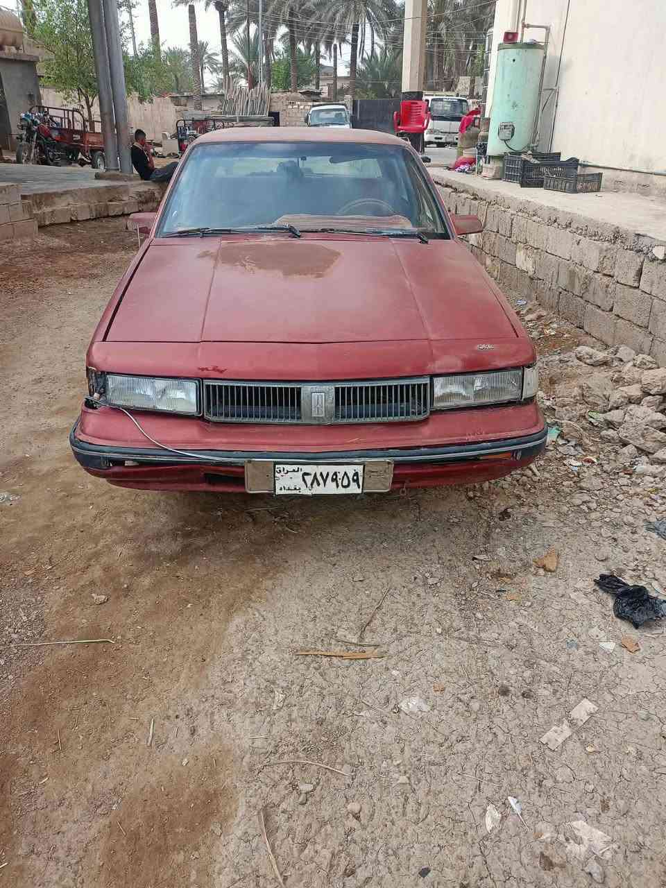 سيارة أول دز مكينه وكير شرط مكان ديالى الخالص  السعر 24وبيها مجال الرقم ***********
