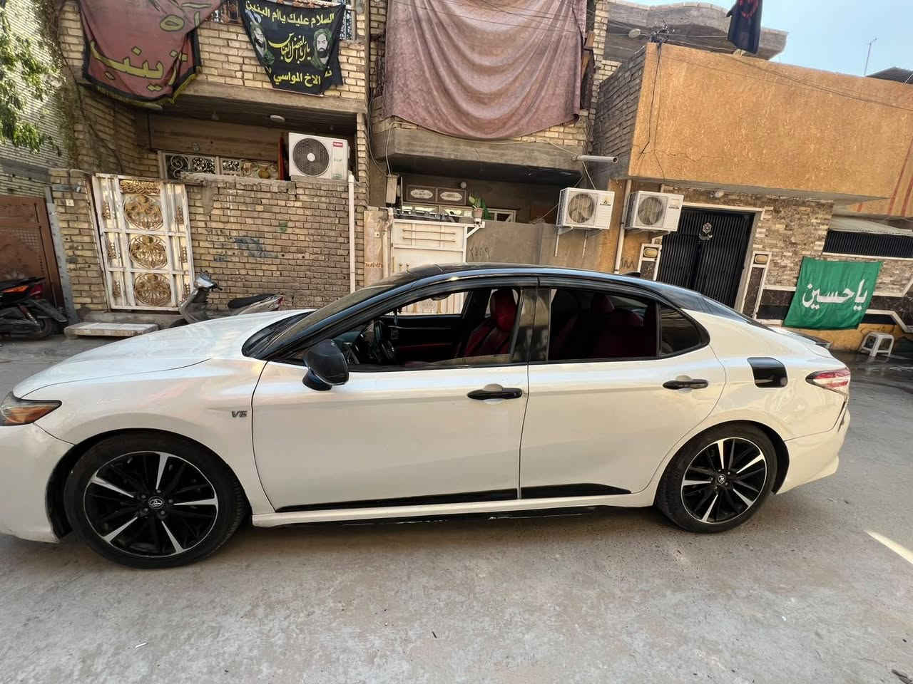 سلام عليكم
كامري  2018 للبيع فئه xse اعلى فئه محرك 6V
تبريد قطعتين تبريد كشنات رادارات اماميه خلفيه جواني 360درجه بنوراما داخل بلادي احمر قياده ذاثيه داتشو سياره رقم بغداد شاشه كاربلاي دبل اكزوز بلادي سياره نضيفه وارد امريكي بيهه جاملغ صبغ  واكو ملاحظات موجوده بالصور   والسياره بدون إرباك بدون إرباك  ماشيه ٦٥الف مكان سياره بغداد سعر سياره  ١٧٥ 
والسياره بالواقع احله الاتصال( *********** )
