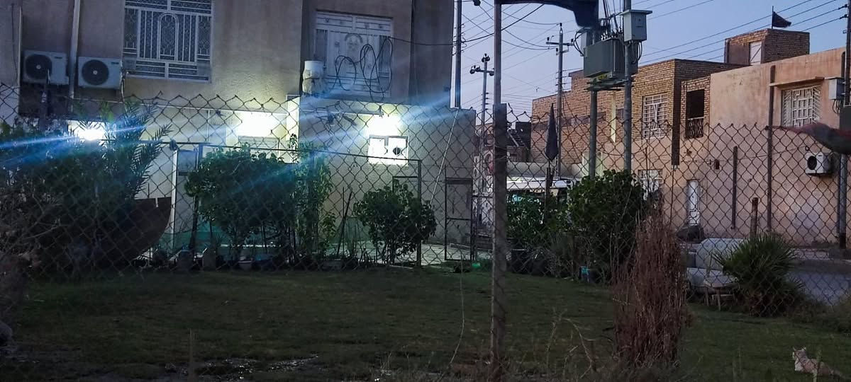 🏠بيت للبيع عنوان قطاع 28 مقابل مدرسة الحكمة الاهلية 🏠

المساحة 100 متر مربع (استقبال ومطبخ وصالة وغرفة في الطابق الاول اضافة للصحيات)🏡

غرفة كاملة في الطابق الثاني واخرى غير مبنية 🛏️

فضله 100 متر مربع امام البيت عبارة عن حديقة (غير تابعة للبيت)

اريع مدارس ابتدائية ومتوسطة وثانوية قريبة جدا اضافة لسوق القطاع

البيت يصلح ايضا كفرصة استثمارية كبيرة بسبب موقعه المميز 

🚨🚨للاستفسار اكثر ومعرفة السعر يرجى التواصل مع هذا الرقم فقط رجاءا 🚨🚨

***********
