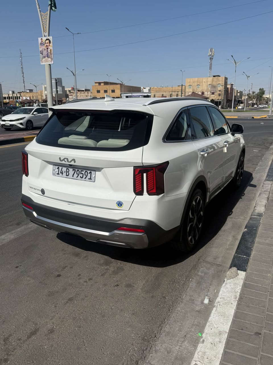 2025 كيا سورنتو  سورنتو 

كيا سورنتو موديل 2025خليجي رقم بصره كامرتين دادشو ويل حجم 20 سايد بريك كهربائي باب الخلفي كهربائي برداد خلفيه تبريد 3قطع 7راكب شفتات ستيرن وبعد بيهه 
  مواصفات سيارة كفاله من شخط ماشيه18الف
يتصل ***********
مكاني البصره الأمن الداخلي 
محرك 6سلندر 
سعر 318 البصرة, العراق
