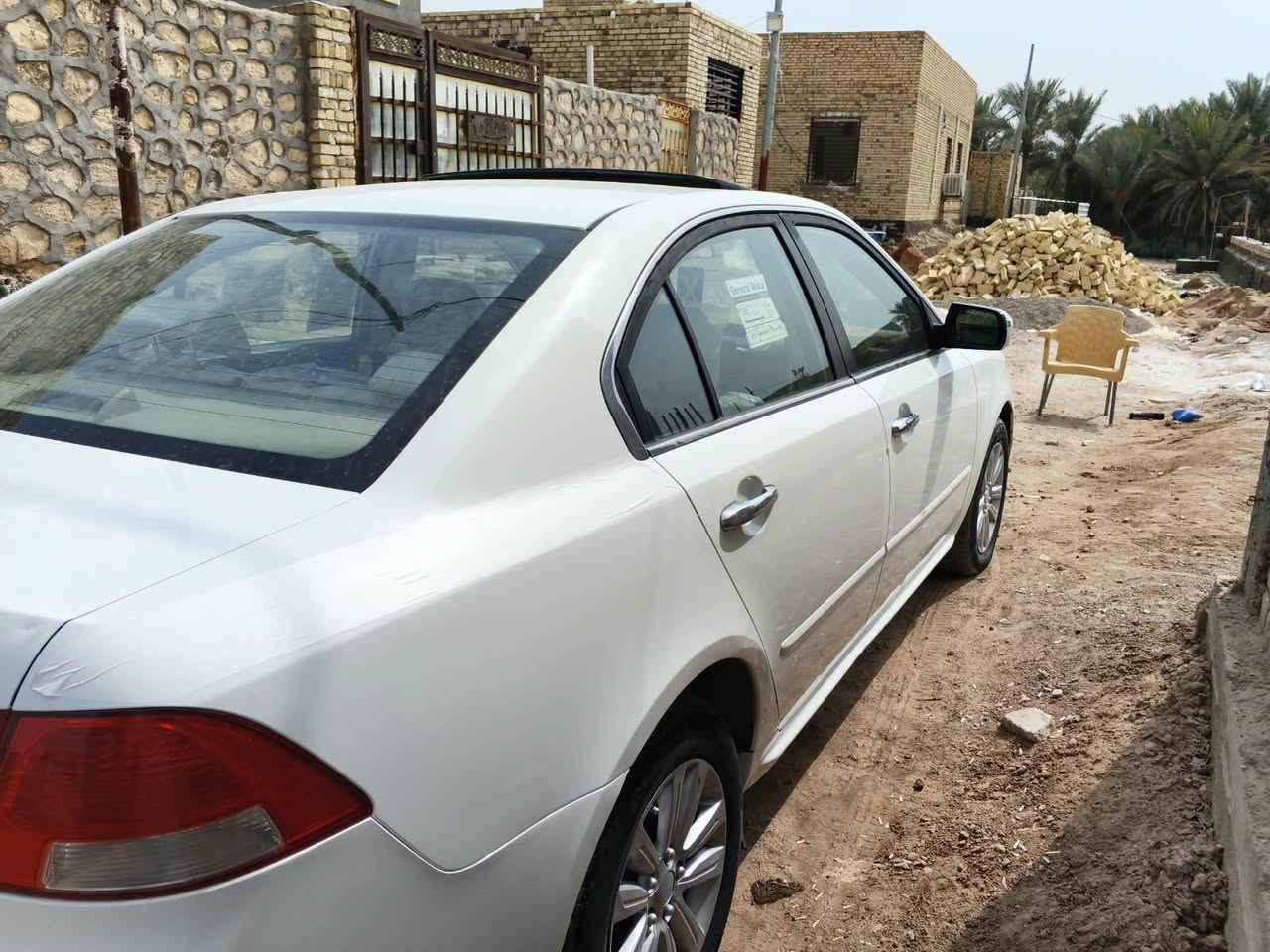 السلام عليكم اوبتما 2010 خليجي مكفوله كفاله عامه بيه شبر صبغ بصف قبق البانزين كما موضح بل صوره سياره فول موصفات بصمه فتحه اشاير بل مري بصمه ابواب فول للخير مكينه كير تبريد كله كفاله مكينه برغي مامفتوح بيه مكانه الديوانيه ‏‪***********‬‏
