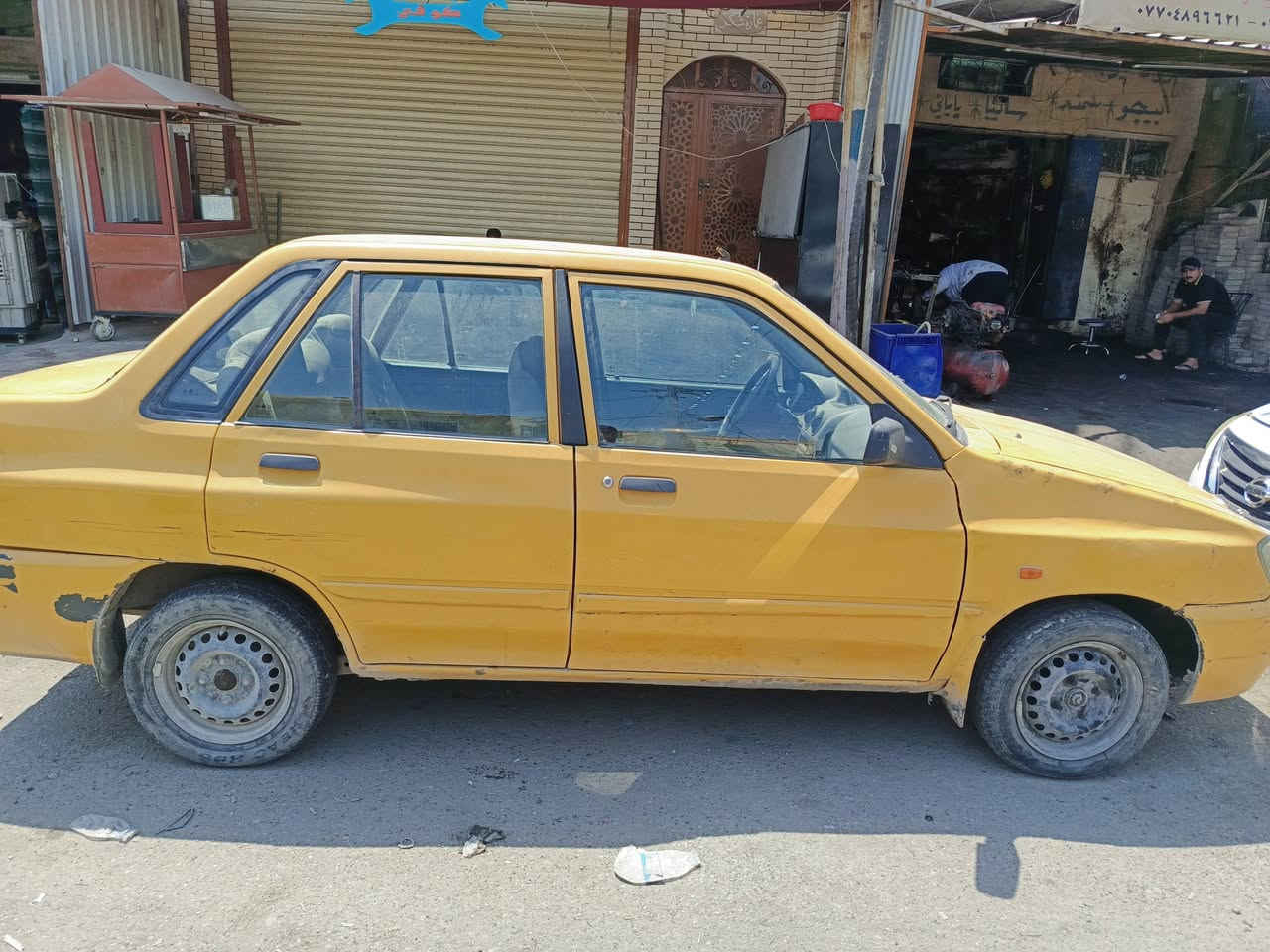 سلام عليكم سيبا للبيع بسمي مصفره هيئه وغرامات تحويل مباشر تخم تاير جديد تبريد تدفئه كله شغال شواصي جدد مكينه حلوه عندي بس الكير بي ونه ب نمره 3 موديل 12الاستفسار ع هاذ رقم ***********مكان سياره بغداد شارع الشيخ عمر قرب الطفاء السعر 23
