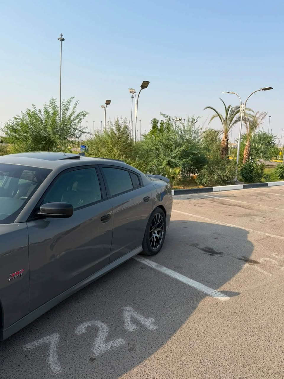 تشارجر • ٢٠١٧ • موتور ٦.٤