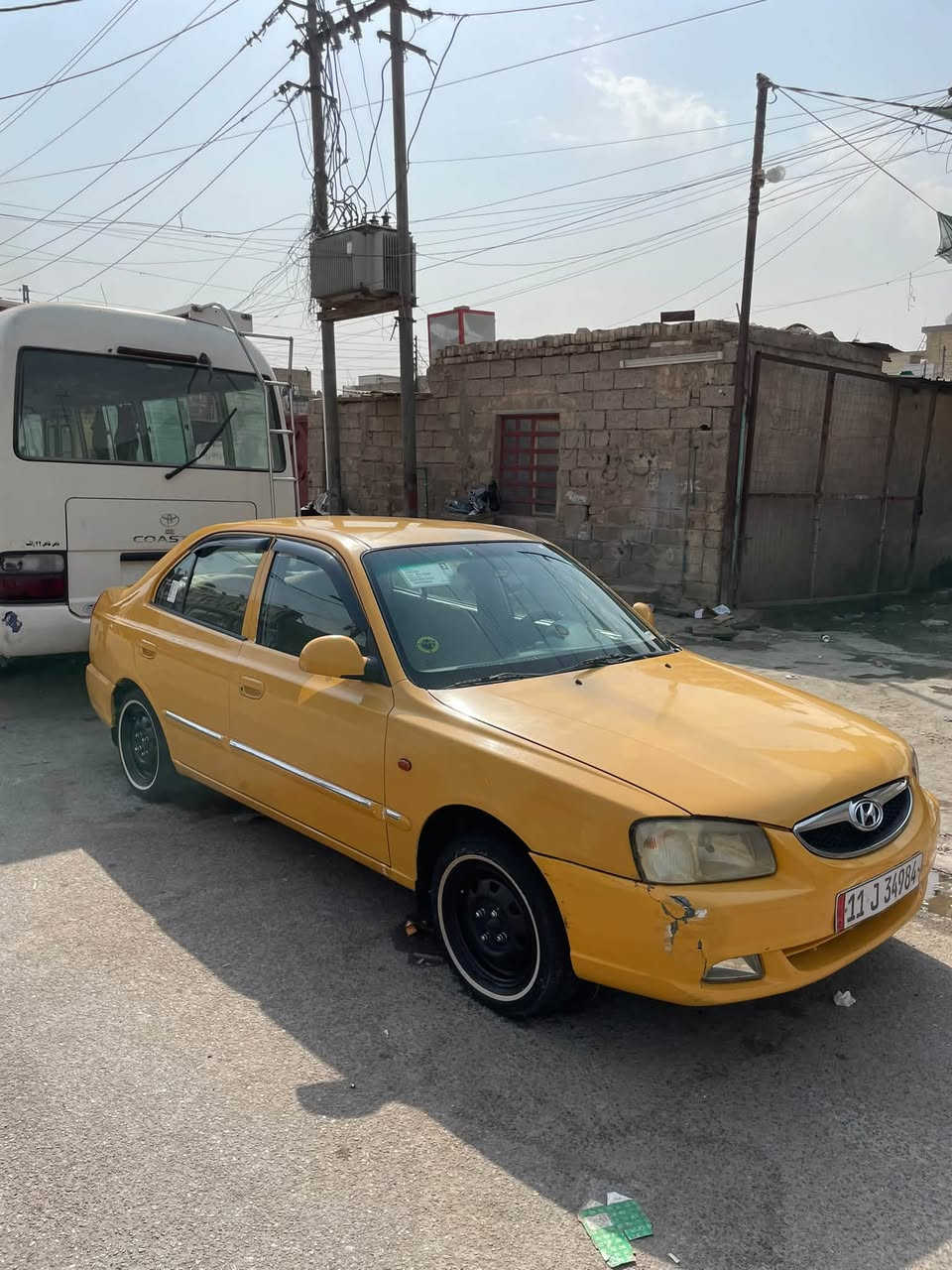 سلام عليكم 
هونداي فيرنا ١٤
سياره كفاله ماعده طخه بسيطه بل جاملغ المامي جهت السايق يرجع بارد ودعاميه اماميه مثل ما موضح بل صور 
سياره تبريد جديد ثلج مكينه لا تنقيص ولا تبخير خير من الله سياره كله عل بلاد مدوشمه كامله عله اخر حبايه اي نقص مابيه

العنوان بغداد 
رقم الهاتف ‭***********‬
