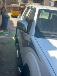 سياره ني فاره موديل ٢٠١٢ مكان بغداد الاستفسار ٠٧٧٠٩٩١٥٩٣٧