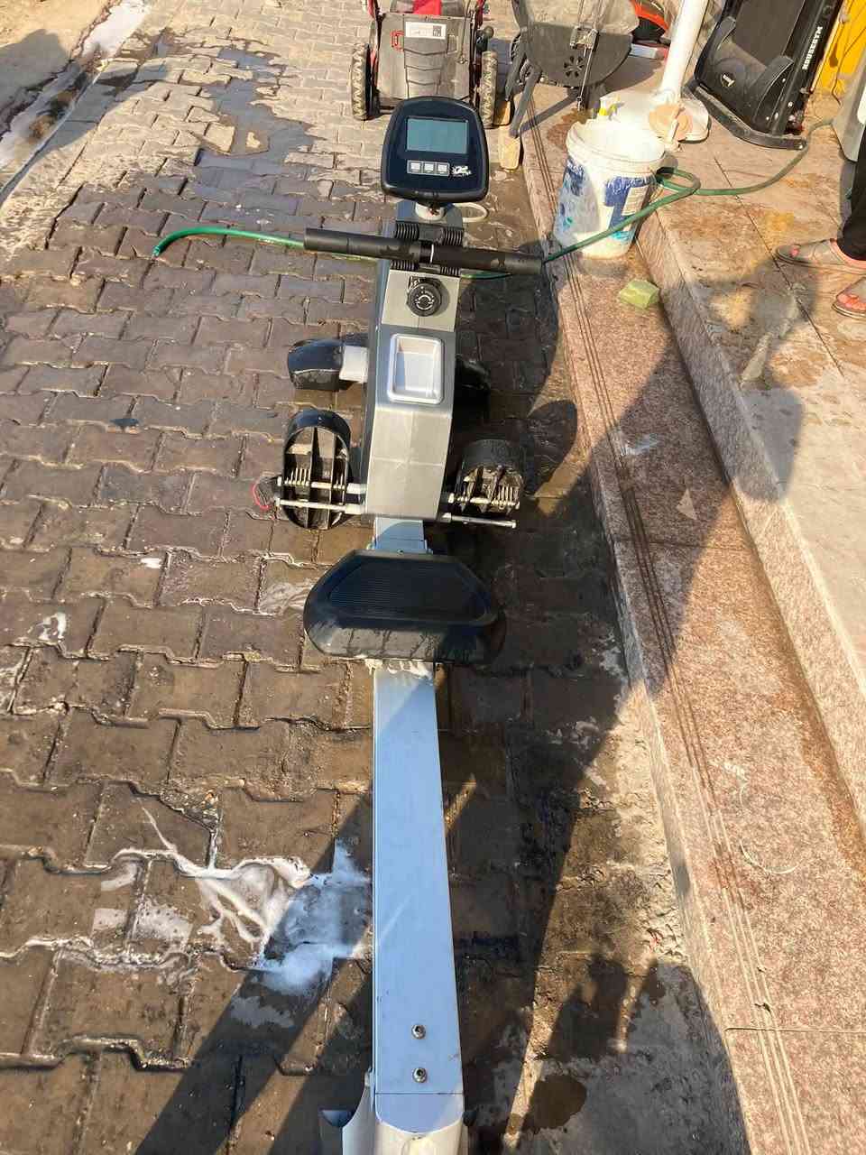 جهاز التجديف الرياضي (Rowing Machine)، وتحديداً من شركة SkyLand. للبيع قطعه وحدا باله اوربي العنوان كوفه يوجد توصيل جميع المحافضات ***********
