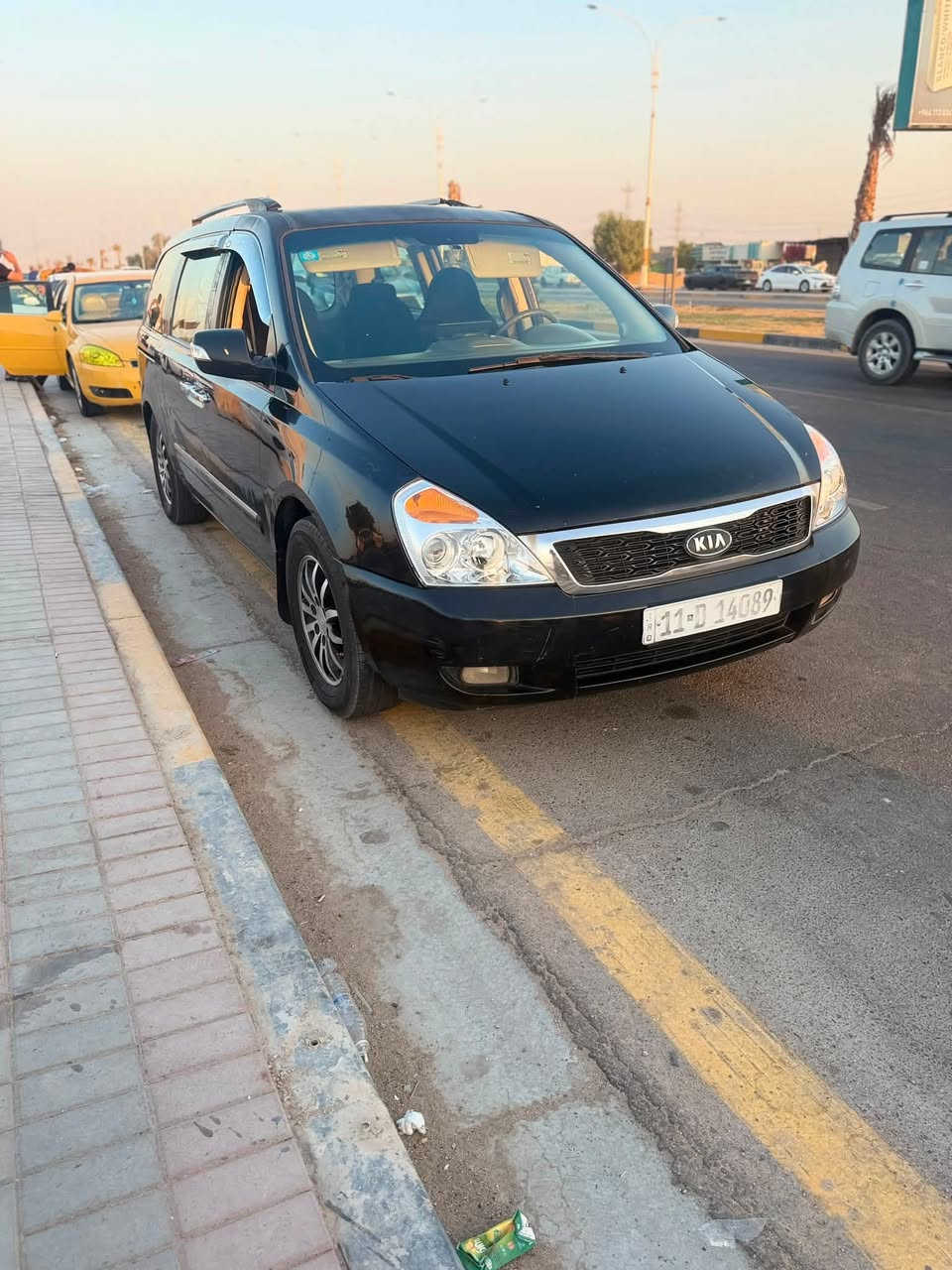 سلام عليكم سياره كرنفال سيدونه موديل٢٠١٢سنويته ل٢٩ مداور ثاني يوم سعرها ١٤٠وبيه مجال كلش قليل سياره جاهزه من كلشي ضررها مبدل قبق جنطه استفسار اكثر اتصل عل رقم *********** وهاذا الرقم الثاني بي بس واتساب ***********
