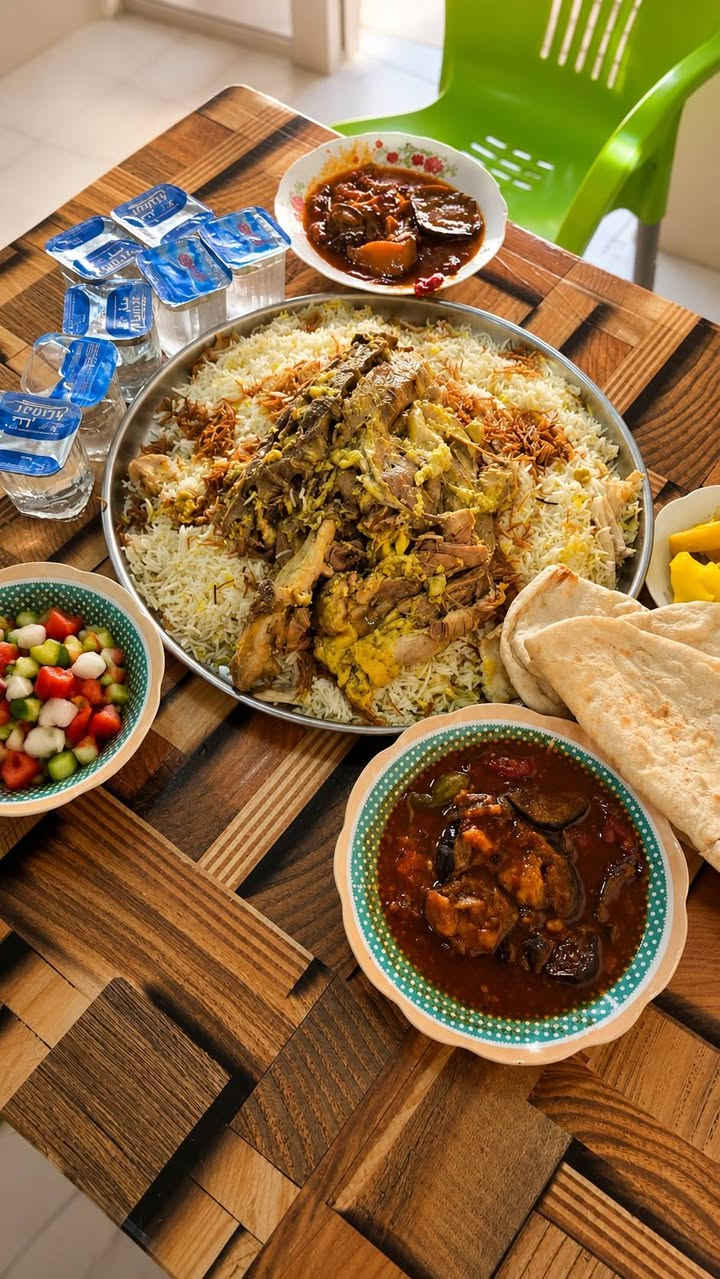 اللهم صل على محمد وآل محمد
إلى أهلنا في ناحية الإمام و ضواحيها
يعلن لكم مطبخ و تجهيزات الزهراء
عن الأكلات الشرقية
تمن و مرق
تشريب لحم
تشريب دجاج
مناسف لحم و دجاج
رقم التوصيل او الطلب ***********
زورونا . موقعنا ناحية الإمام مجاور مقهى محمد عيسى
زورونا اهلاً وسهلاً بيكم زبائنا الكرام
متواجدين من الساعة 6 صباحاً وحتى ال3 عصراً اهلاً وسهلاً بيكم .. ملاحظة مستعدون لتجهيز كافة المناسبات و بأنسب الأسعار 
مطبخ وتجهيزات الزهراء
