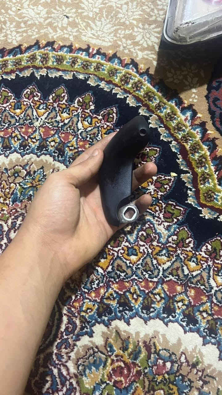 سلام عليكم
غراض فورزه 010فقط

توصيل موجود
***********
