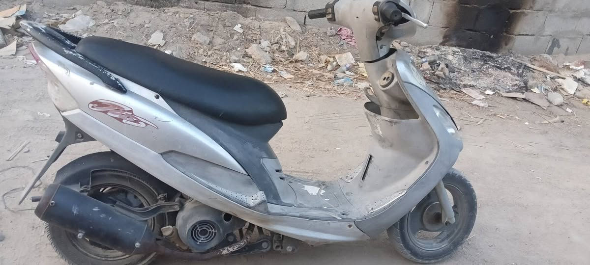 دراجه ماكس قچمه دراجه نضيفه مامفتوحه ودراجه نضيفه كلشي بيهه شغال بيهه بس اليده مال الهورن يرادلهه تبديل سعرهه550 او مراوس ب900×شحن مكاني بصره گرمة علي وهذه رقمي *********** البصرة, العراق
