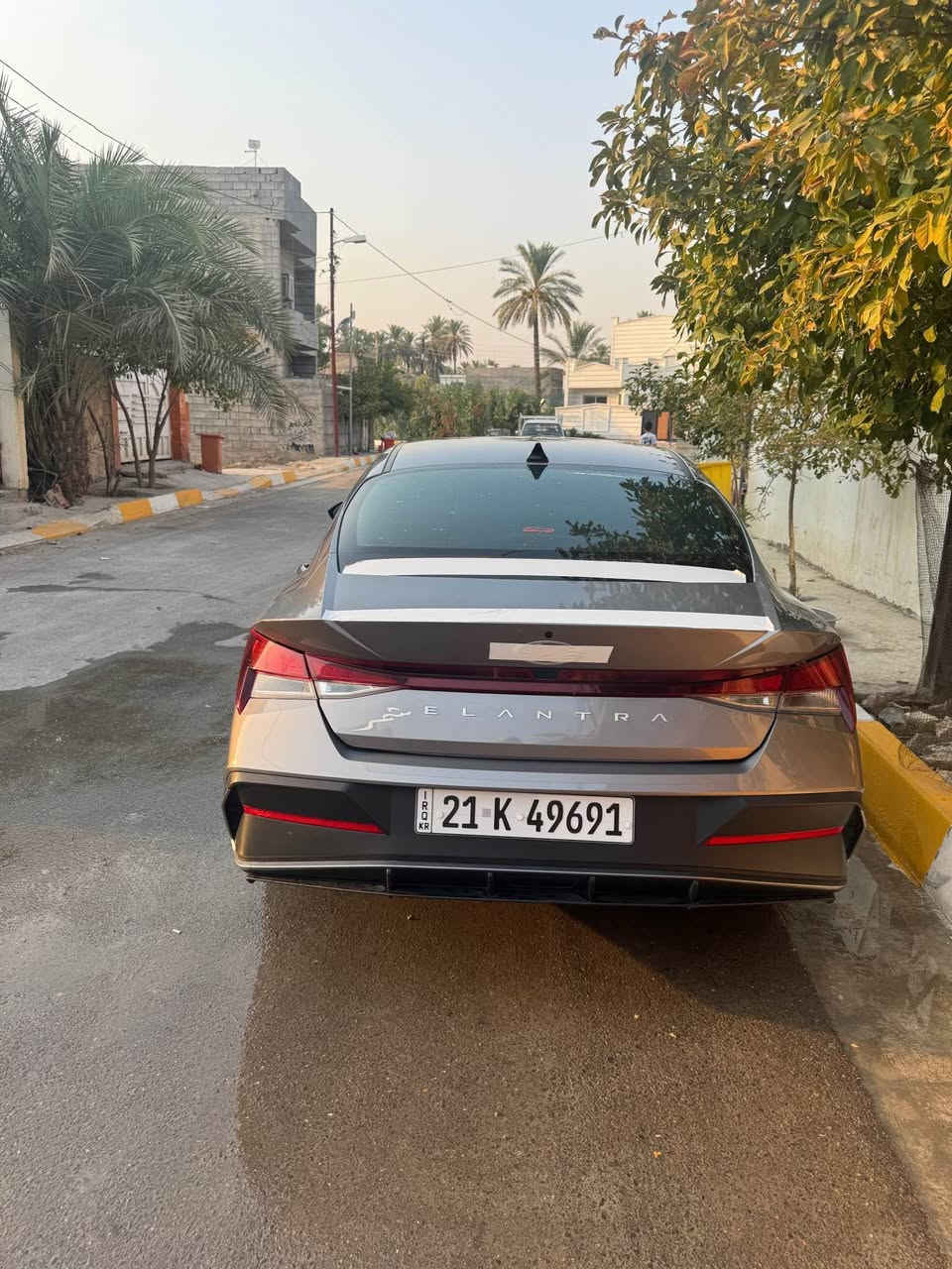 النترا وارد امريكي موديل 24 مواصفات se يعني سويج مو بصمه حادثه من امريكا بونيد فقط 
صارت بيه ضربه بجاملغ الأمامي تم تبديله ايرباك سترين فقط وراجع سستم 
بيه صبغ بلدوسه شبر فقط 
سياره جديده وما متعوبه نضافته فول 
للتواصل واتساب او اتصال *********** 
سعره 140$ بغداد, العراق
