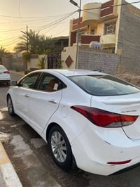 النترا • ٢٠١٦ • كاميرا خلفية