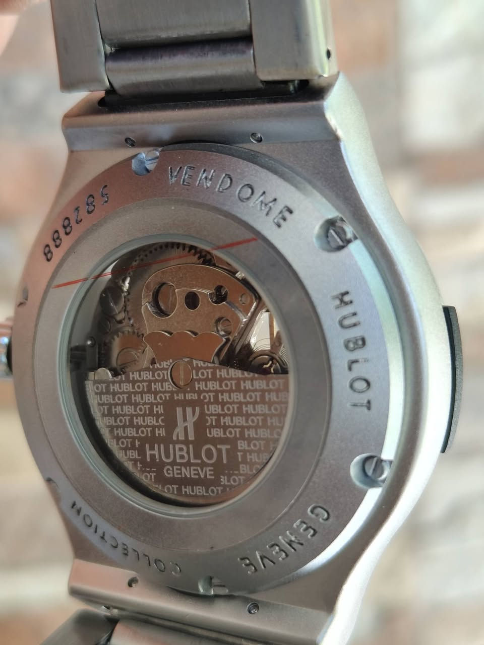 HUBLOT
اعلى فئه بل كوالتي ماستر .اوتماتيك.وتكويك.مكينه كشف. وزن190غ...سعرها 65الف الي تفيده يخابرني ***********...ومتوفر شكم قطعه باتك مكينه اوتماتيك اعلى كوالتي واسعارهن مناسبه
