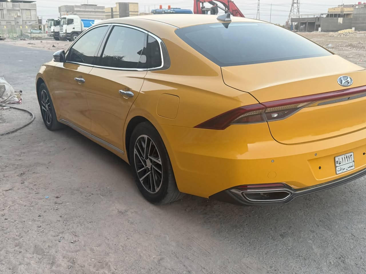 ازيرا 2023 وارد كوري غاز رقم بصره 
السيارة جديدة كلش 
مكفولة من الضربة والكص  بيها فقط بنيد مقسم براغيه بدون فتح 
تسجيل جديد 
محرك 3500
ماشية 11 الف 
رادار 
قفل سرعة 
شاشة
حساسات خلفية وأمامية
سايد بريك كهربائي 
السعر 210 
الاتصال ***********
البصره حي بغداد
