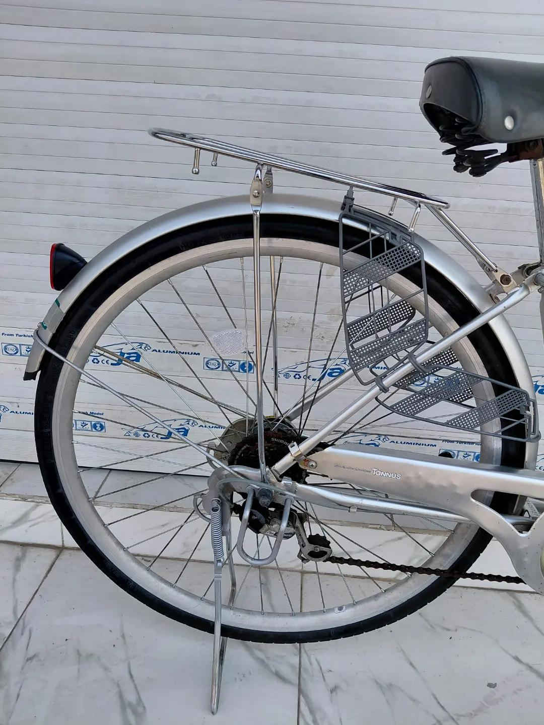 حجم 27 تايرات ربل ويالة طبقتين 6  سرعات SHIMANO ويل امامي ماكنيت LED السعر 150  الف     ✈يوجد توصيل لجميع المحافضات ✈ كركوك مدخل سايدين حي الاسرى والمفقودين  معرض ابو شيفان ( *********** )
