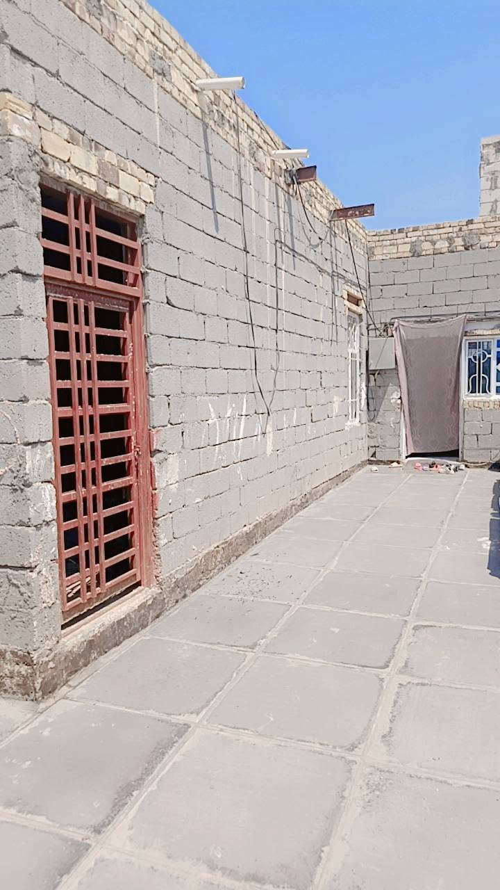 سلام عليكم بيت للبيع يحتوي علا 3غرف نوم وصاله اوبراني مساحت البيت 350 متر مبني 200باقي 150 البنيان طابوك وبلوك درجه اوله بلوك العفلوكي بنيان جديد البيت فقط البراني ماكمله عوزها لبخ اورضيه البيت كله كامل من جوه ادخل خاص دزلك صور
مكان البيت طريق سنيه وره معمل الكاشي مقابيل المدرسه يم مجمع الصادق صاير اب صف المجمع
السعر 30
***********
سند 25بسمي دورلك بسمك
سلام عليكم بيت للبيع يحتوي علا 3غرف نوم وصاله اوبراني مساحت البيت 350 متر مبني 200باقي 150 البنيان طابوك وبلوك درجه اوله بلوك العفلوكي بنيان جديد البيت فقط البراني ماكمله عوزها لبخ اورضيه البيت كله كامل من جوه 
مكلف بل نشر تصل

