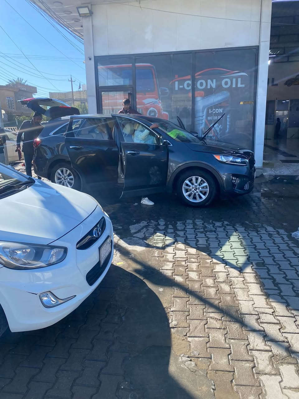 سورنتو موديل20
وارد امريكي كلين نص مواصفات ماشية 88الف ميل
بيها شخوط بسيطة في بعض الاماكن السيارة بشرط الكير والمحرك حدادية تمام التايرات نص عمر شرط الفحص السيارة وبأسمي للاتصال ***********
الاثير***********
السعر 195
مكاني كربلاء حي القادسية
