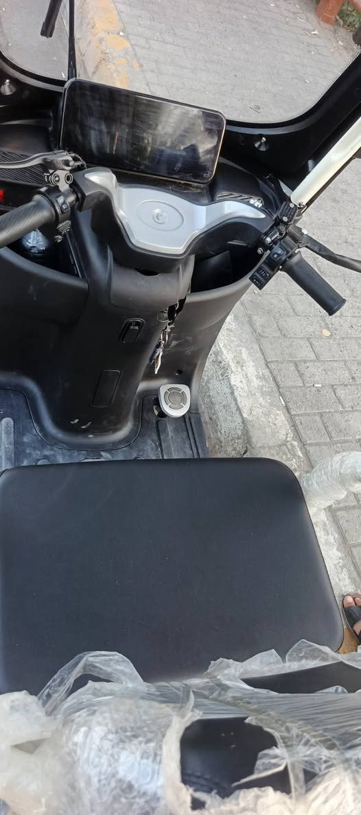 سلام عليكم دراجه شحن كلش جديده كلهه شغاله لتفاصيل داخل لفيديو رقم صاحب لدراجه *********** سعرها مليون وخمسميه وبيهه مجال
