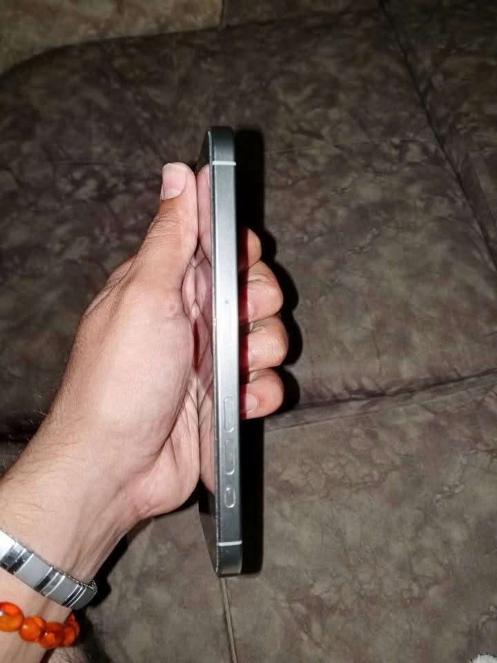 iPhone 15 pro max
جهاز نضيف وكاله بدون اي عيب ذاكره 256
بطاريه 86 كامل ملحقات
سعر مليون و50 دينار 
مكان بغداد الدوره 
واتساب***********
اتصال ***********
