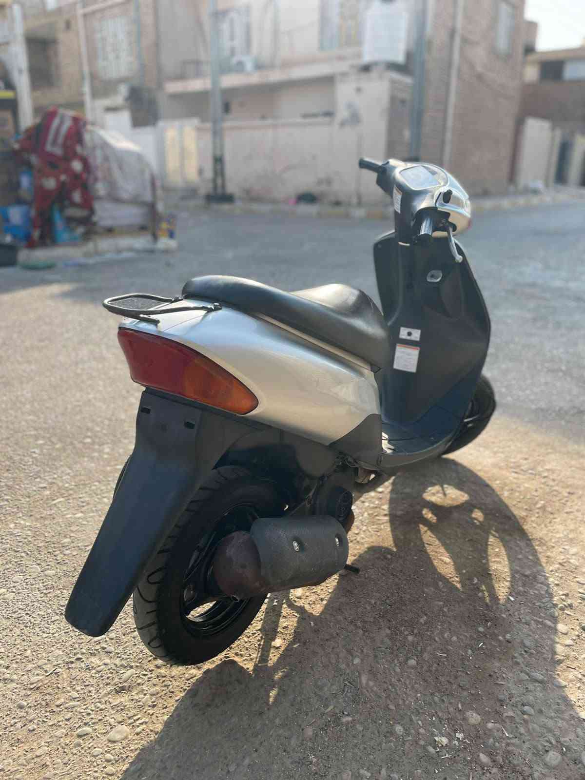 للبيع ساسوكي رياضي تقريبن صالهة شهر من طالعة من الوكيل
الدراجة كلشي بيهة  شغال         سلف وهندر 
ما مبدل بيهة اي شي ابد 
السعر 550.   وبيهة مجال الشراي يتصل ***********

