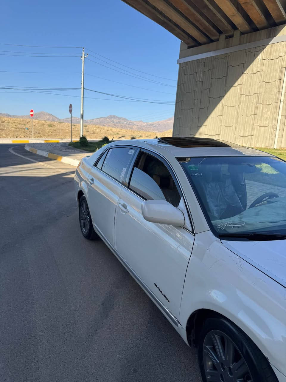TOYOTA AVALON 2007.   2010گۆراوە بۆ // 
 
***********

ئە ڤە لۆن سپی سە دەف

مواسە فات  فول

کوشن کارەبا

کوشن ساردو گە رم 

ناو زه رد  فولل  ناو پاكه ت

٢٥٠ دینار مە سروفی نیە

شەش سیدی 

گێڕو مەکینە  بە شەرت 

بي جالو شوغته ماشالله ئه ويت 

 رويشتوه 207000

ماشاللە سە یارەکە زۆر تایبە ت و بی مە سروفە    

سه قف و شان به شەرت
بەس بڕاوە  سەیارەکە 

بی دە حم و لیدراوە بە شە رت 

تكايه موشته ري ني سه رمان مه يشينه !!'

*********** شيخان, نينوى

