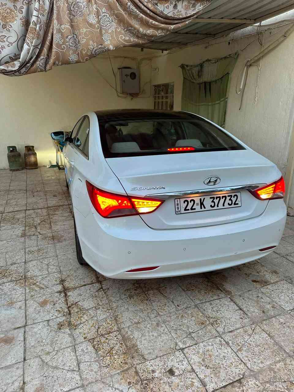 سلام عليكم سوناتا للبيع خليجي 2014 كفاله من الصبغ والتبديل فول مواصفات عده البصمة جاهز السيارة حداديه جديده تخم تاير جديد ادامة كاملة ع سيارة مصروف عليها رقم اربيل دولي صاحبها يريد تحويل مباشر ماشيه 240 k نضام ايكو شفتات ستيرن كشن كهرباء السعر 140 وبيها مجال مكاني بابل الهاشمية للأستفسار : ***********

