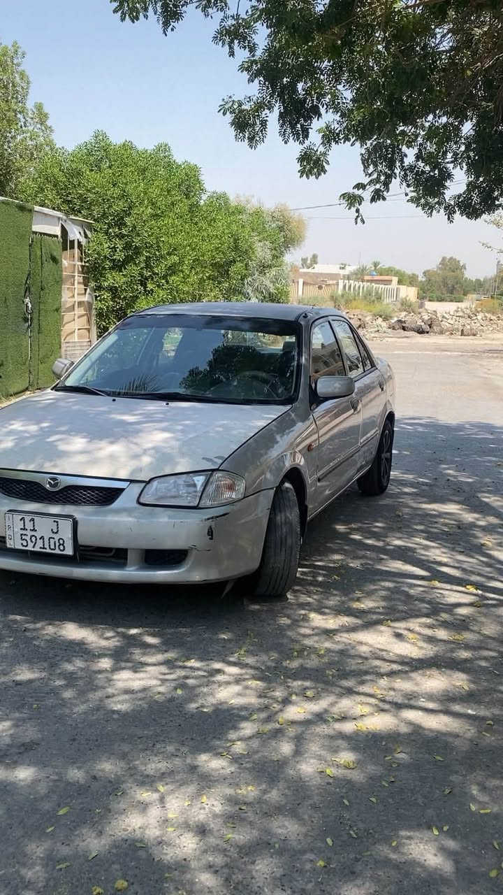 السلام عليكم 
مازدا موديل ٢٠٠٠ حجم ٣٢٣
رقم بغداد باسمي سنوية ٢٠٣٢ هزة جديد
كير
مكينة
تاير
تبريد شغال
حدادية ١٠٠٪؜
كهربائيات كلها شغالة
ديالى بعقوبة 
***********
