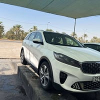 سورنتو 2020خليجي  فول مواصفات1/1 عدا الفور ويل  1_بصمة 2_تحكم ستيرن 3_...