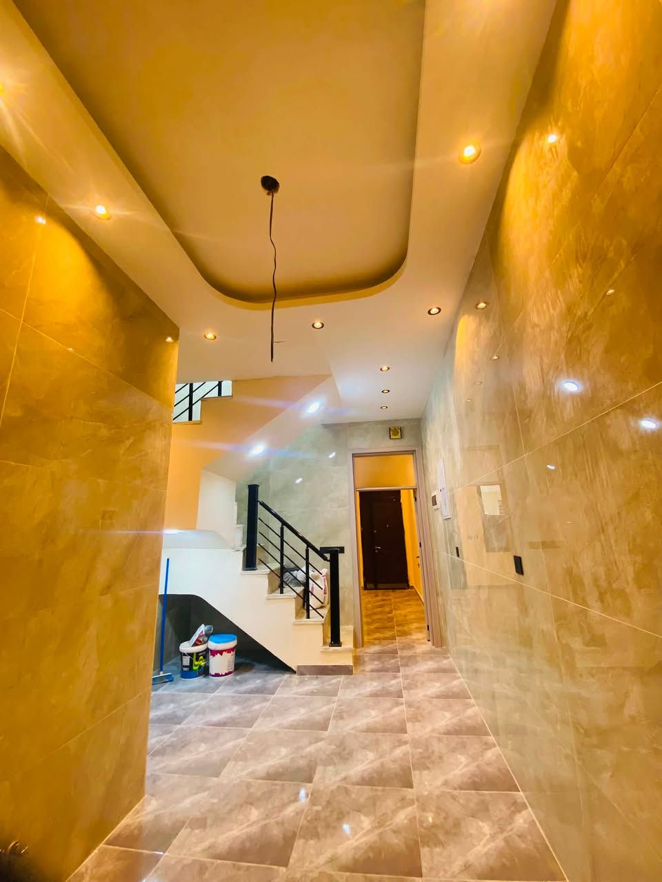 🏘️يعلن مكتب ابو حسن للوساطة العقاريه في حي تونس 🏘️
🏘️توفر دار زراعي حديث زيرو ثلاث طوابق 50 متر للبيع بيت سعيد 🏘️

🏘️ثلاث غرف نوم مع صاله ومطبخ حمامين 🏘️

🏘️للاستفسار الاتصال ع الرقم التالي 🏘️

📞***********📞
