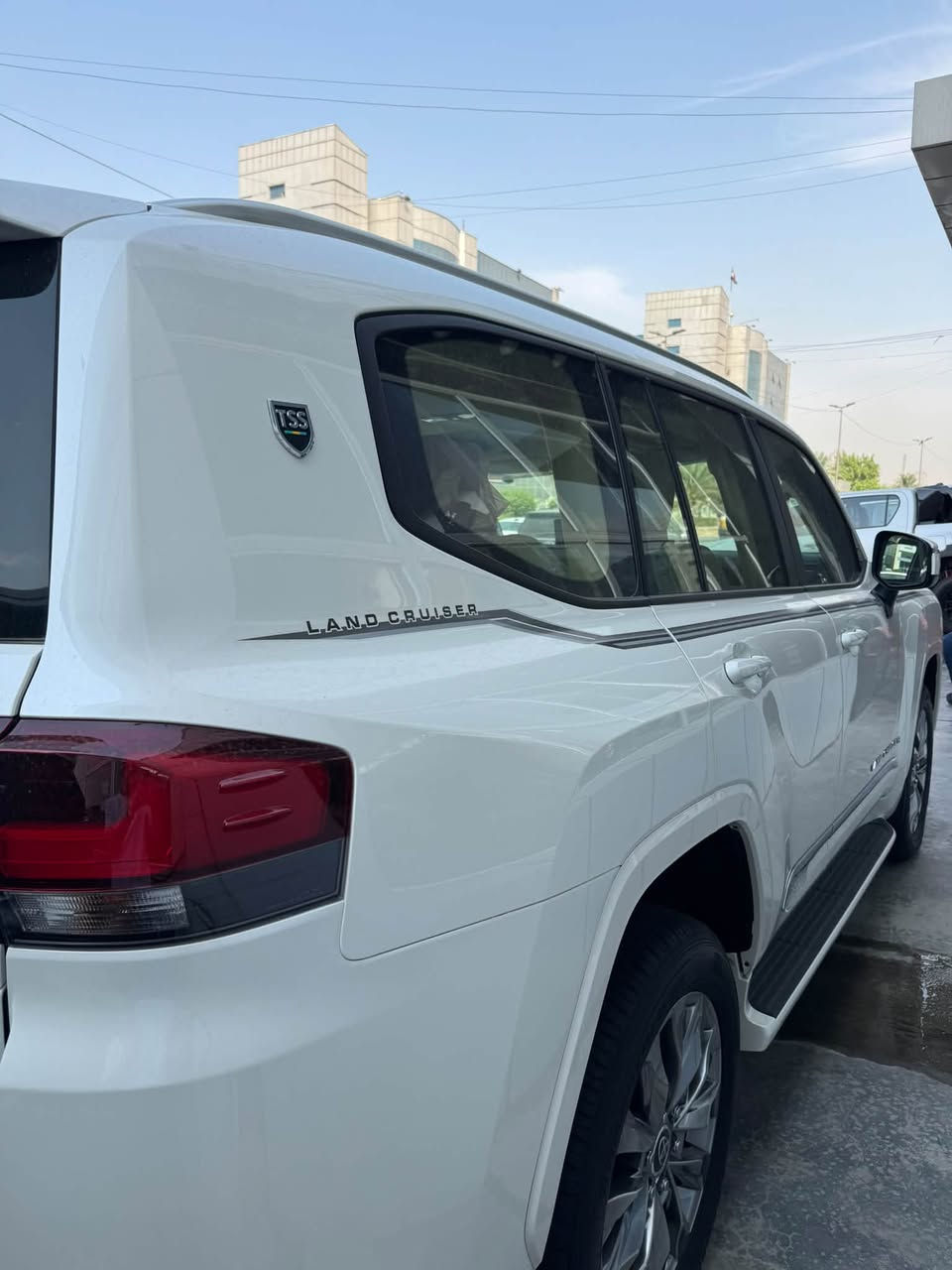 لاندكروزر GXR • ٢٠٢٦ • عداد صفر