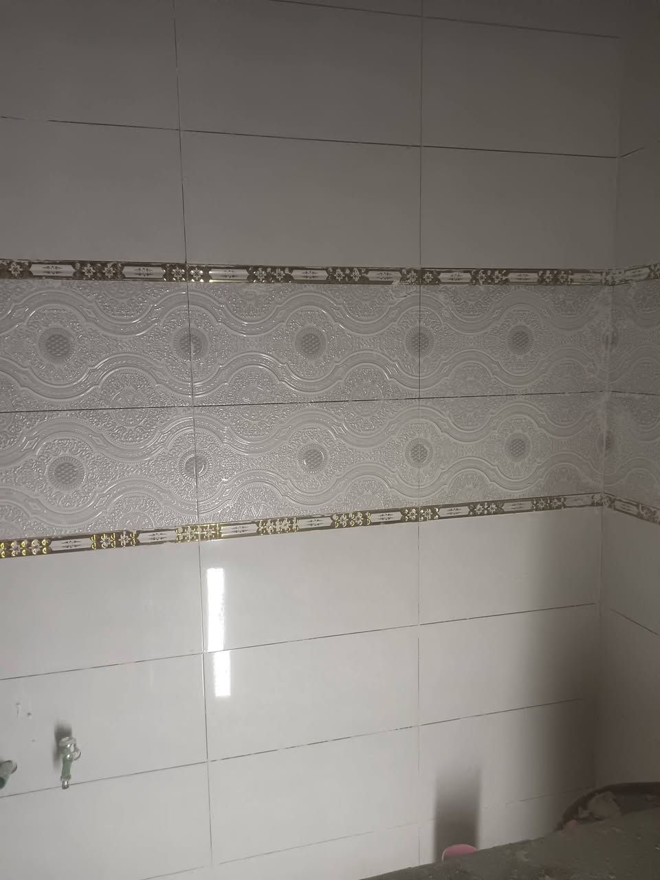 متر ويوميه وسعر تريده كافه شغل  سيراميك  متفرغ  شغل ليزر وسعرمناسب سيراميك كاشي اعاده ماستك شتايكر تطبيك درج جدأ مناسب الاتزام بلموعد

نص مكتوب في الصور:
- السلام عليكم نشتغل سيراميك كاشي تطبيك درج صب تسليط سطح صب ارضيه اعاده ماستك شتايكر نثر ترميم بسعارمناسبه/ ***********