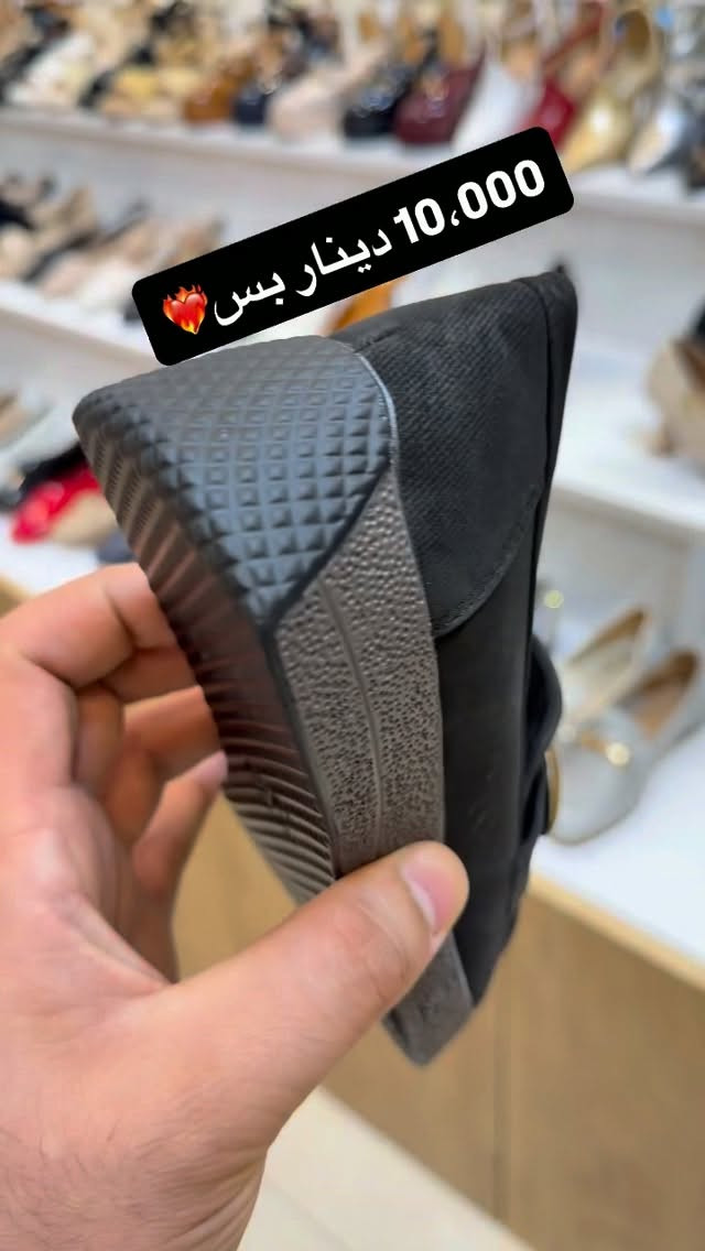 ملابس • للبيع