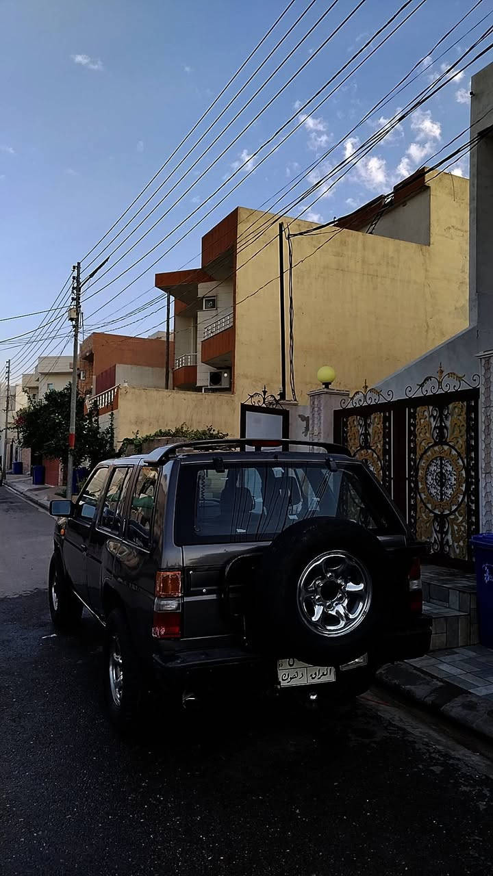 نيسان تيرانو V6 • ١٩٩٠ • رقم دهوك